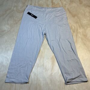 4 Pair of Malvina Lushmoda Light Gray Leggings